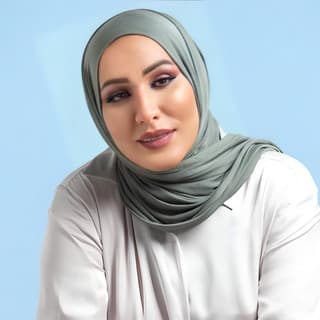 ومعاك